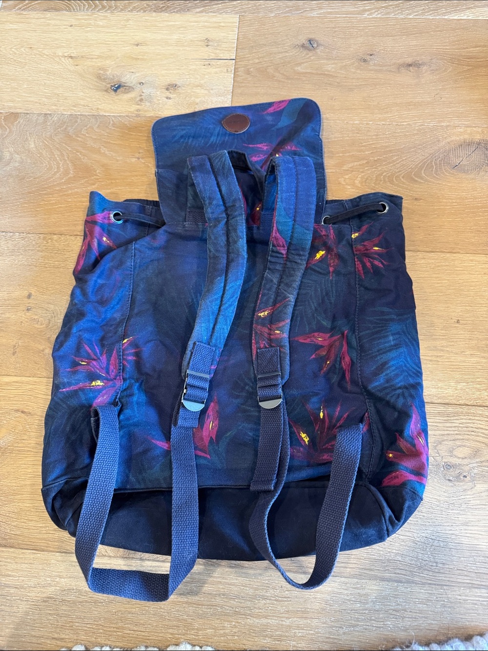 Roxy Drawstring Top Backpack - Picture 5 of 11